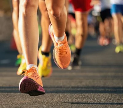 Aliniad Tendon Achilles A Sganio Valgus Calcaneal ar gyfer Rhedwyr Marathon: Pam Mae Angen Sgrini...